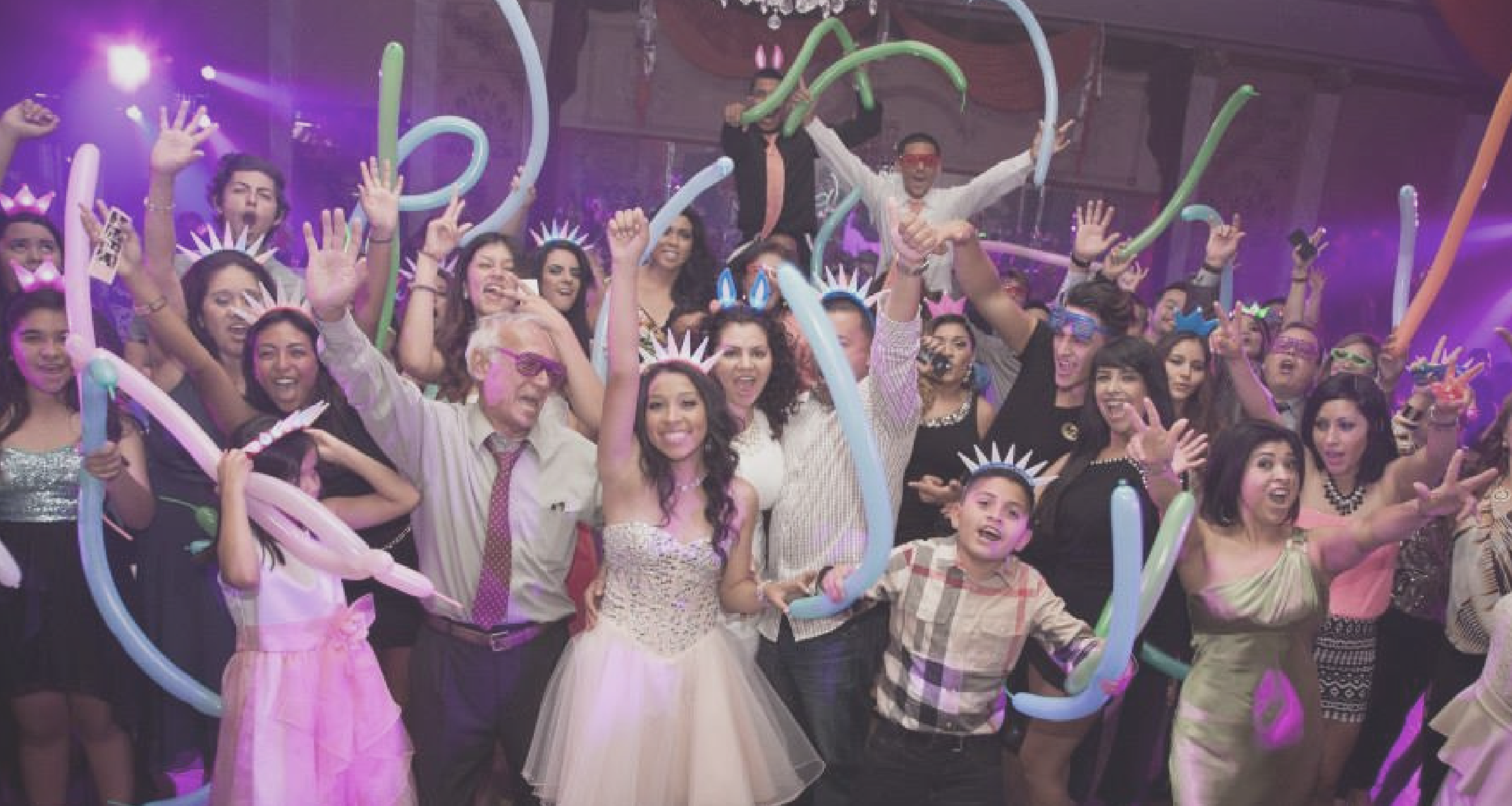Plan a Quinceanera with Mariachi Alegre de Tucson this summer [Source: Quinceanera.com]