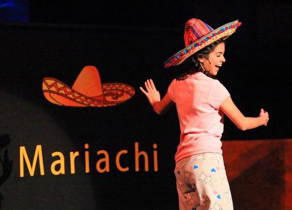 Música De México: Don Mariachi Dazzles With Song and Dance - el